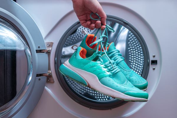 How to Properly Wash Sneakers for Enhanced Longevity: Tips for 2025