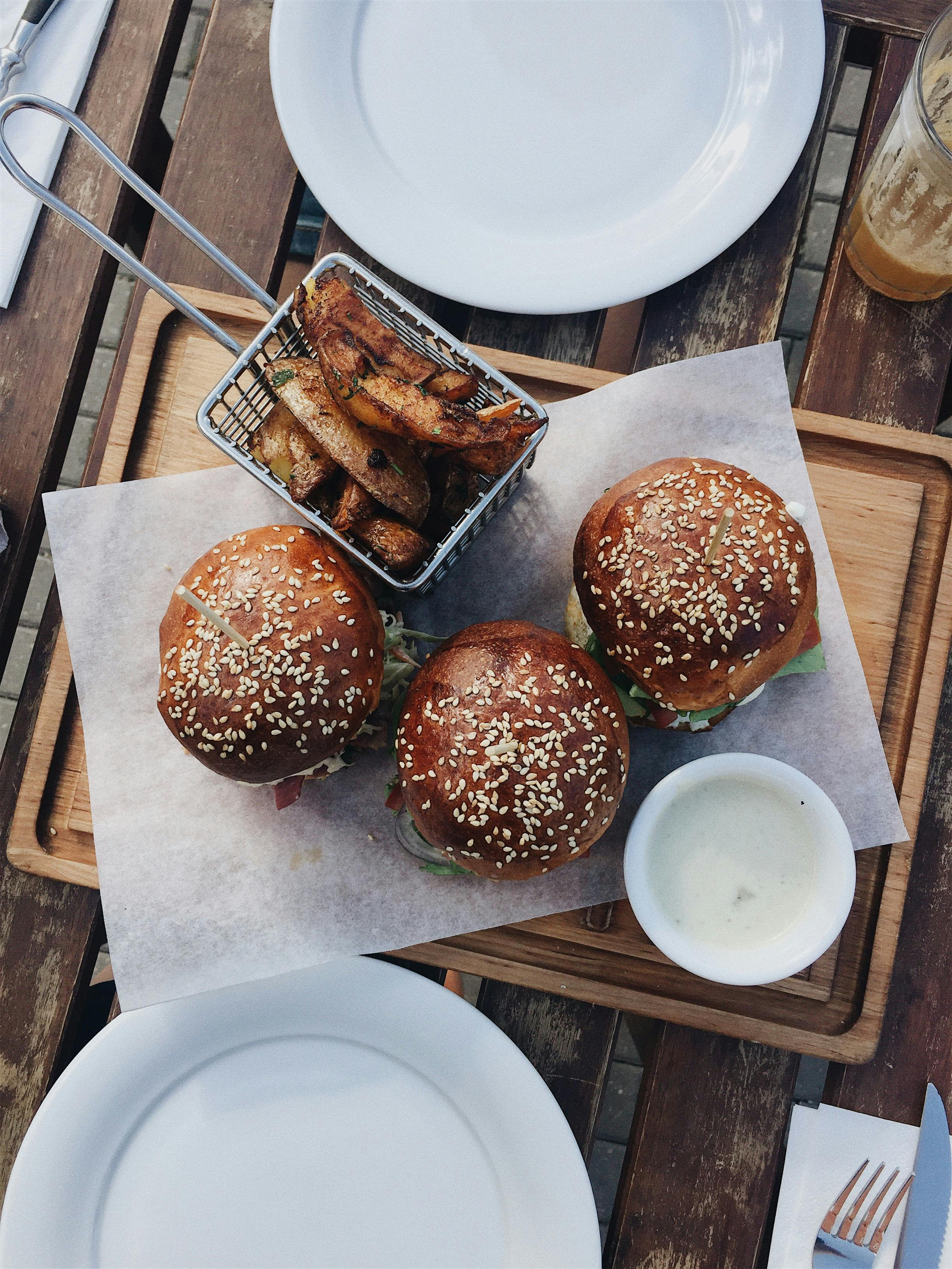 Cooking hamburgers in an air fryer